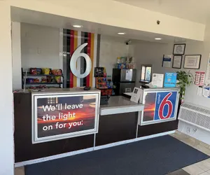 Photo 2 - Motel 6 Gulfport, MS – Airport