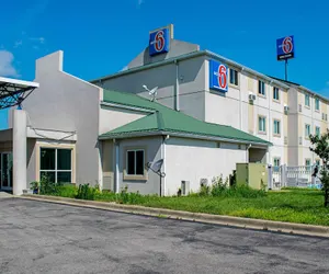 Photo 2 - Motel 6 Seymour, IN - North