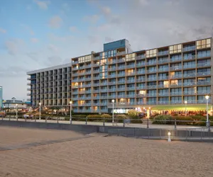 Photo 2 - Four Points By Sheraton Virginia Beach Oceanfront