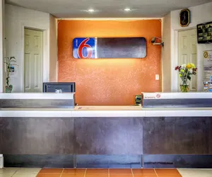 Photo 4 - Motel 6 Dickson, TN