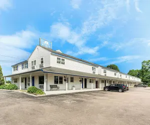 Photo 2 - Americas Best Value Inn Stonington Mystic