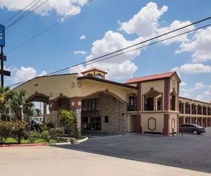 Photo 2 - Americas Best Value Inn Buda Austin S