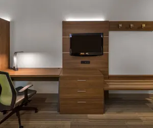 Photo 4 - Holiday Inn Express & Suites Carson City by IHG
