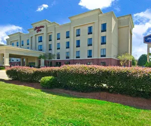 Photo 2 - Hampton Inn Canton