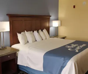 Photo 2 - Days Inn by Wyndham Batavia Ohio