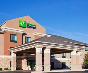 Photo 2 - Holiday Inn Express Gas City by IHG