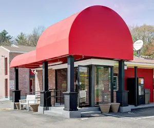 Photo 2 - Econo Lodge Sharon - Foxborough