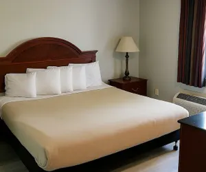 Photo 2 - Raceway Inn