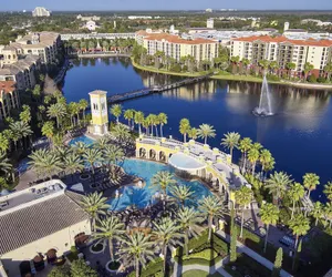 Photo 2 - Hilton Grand Vacations Club Tuscany Village Orlando
