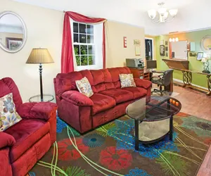 Photo 2 - Days Inn & Suites by Wyndham Terre Haute