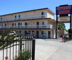 Photo 2 - Express Inn