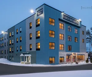 Photo 2 - Casco Bay Hotel Portland Airport - Maine Mall, Ascend Hotel Collection