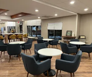Photo 4 - Casco Bay Hotel Portland Airport - Maine Mall, Ascend Hotel Collection