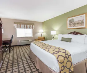 Photo 4 - Baymont by Wyndham Fulton