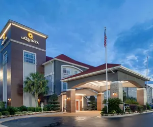 Photo 2 - La Quinta Inn & Suites by Wyndham Prattville