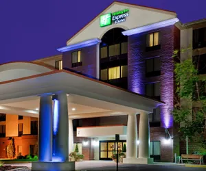 Photo 2 - Holiday Inn Express Hotel & Suites Chesapeake by IHG