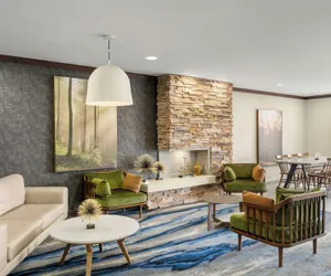 Photo 4 - Fairfield Inn and Suites by Marriott Marion