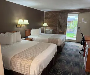 Photo 3 - South Shore Inn