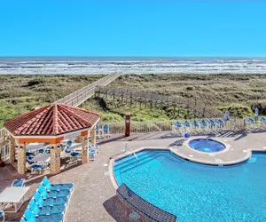 Photo 2 - La Copa Inn Beach Hotel