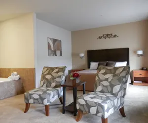 Photo 5 - Grand View Inn & Suites