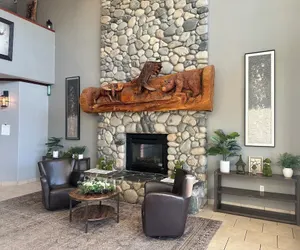 Photo 3 - Grand View Inn & Suites