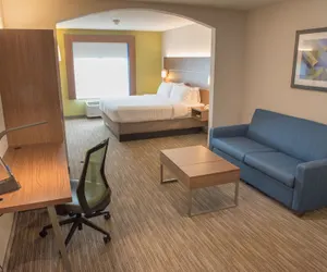 Photo 5 - Holiday Inn Express & Suites Elkhart, an IHG Hotel