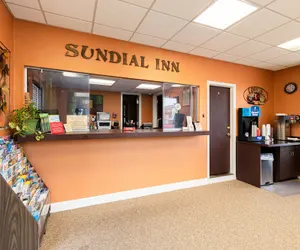 Photo 3 - Sundial Inn