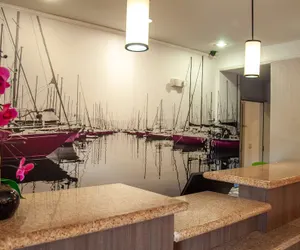 Photo 5 - Kemah Edgewater Hotel, SureStay Collection by Best Western