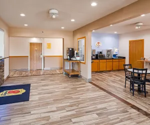 Photo 4 - Super 8 by Wyndham Neillsville WI