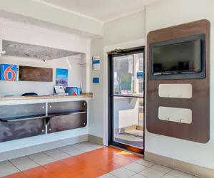 Photo 3 - Motel 6 Fort Worth, TX - White Settlement
