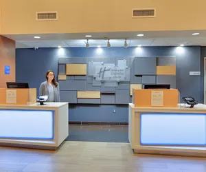 Photo 3 - Holiday Inn Express & Suites Austin Round Rock by IHG