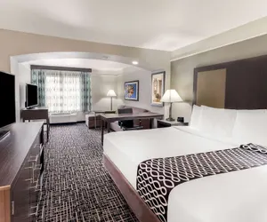Photo 5 - La Quinta Inn & Suites by Wyndham Seguin