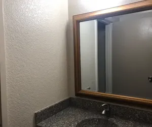 Photo 5 - Woodville Inn