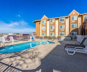 Photo 2 - Quality Inn & Suites El Paso I-10
