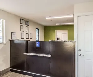 Photo 2 - Studio 6 Savannah, GA