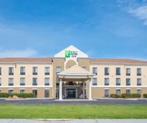 Photo 2 - Holiday Inn Express Hotel & Suites Douglas by IHG