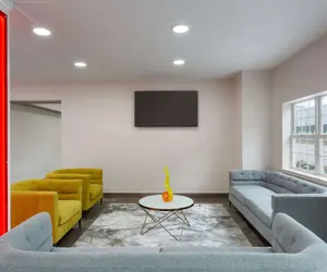 Photo 4 - Super 8 by Wyndham San Antonio Airport North