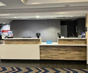 Photo 3 - Hampton Inn & Suites Tallahassee I-10/Thomasville Road, FL