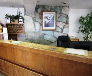 Photo 4 - Yellowstone Country Inn