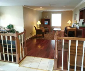 Photo 3 - Americourt Hotel