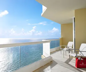 Photo 5 - Acqualina Resort & Residences On The Beach