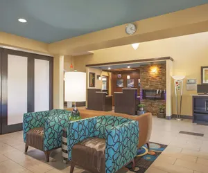 Photo 4 - La Quinta Inn & Suites by Wyndham Elizabethtown