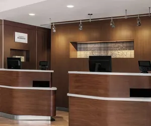 Photo 3 - Courtyard by Marriott Ventura Simi Valley