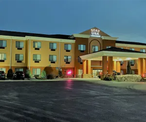 Photo 2 - Stay USA Hotel & Suites