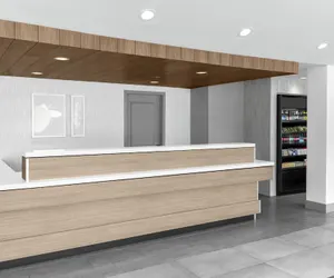 Photo 5 - Hilton Garden Inn Queens/JFK Airport