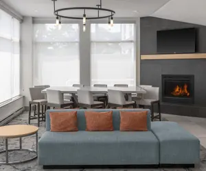 Photo 4 - Hilton Garden Inn Queens/JFK Airport