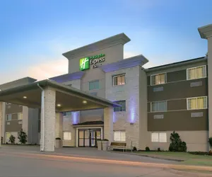 Photo 2 - Holiday Inn Express Hotel & Suites Magnolia-Lake Columbia, an IHG Hotel