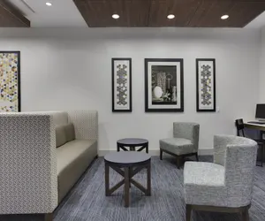 Photo 5 - Holiday Inn Express Hotel & Suites Ft Lauderdale Airport/Cru, an IHG Hotel