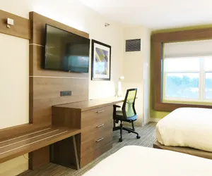Photo 3 - Holiday Inn Express Hotel & Suites White River Junction, an IHG Hotel