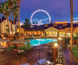 Photo 2 - Holiday Inn Club Vacations at Desert Club Resort by IHG